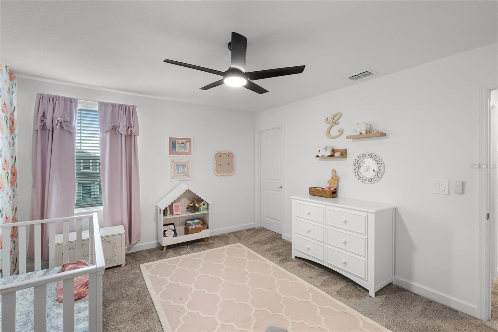Listing photo id 38 for 11791 Language Way
