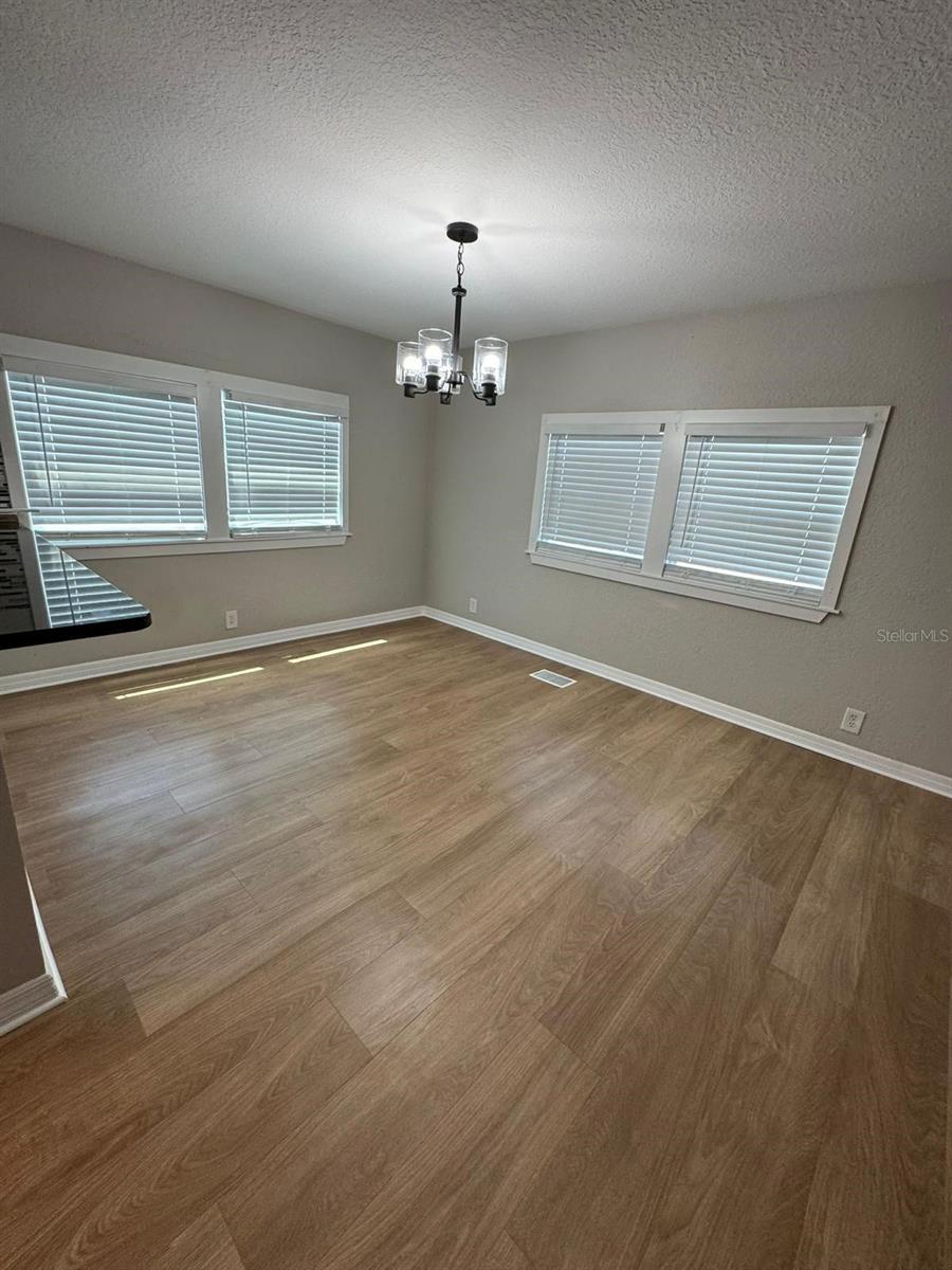 Image 7 of 16 For 608 River Village Drive
