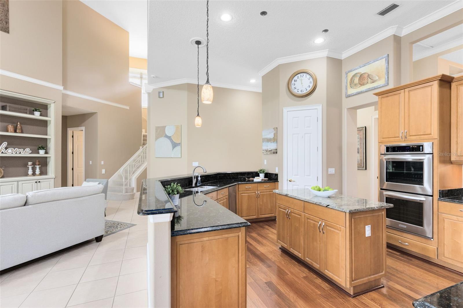 Image 9 of 46 For 202 Arrowhead Court