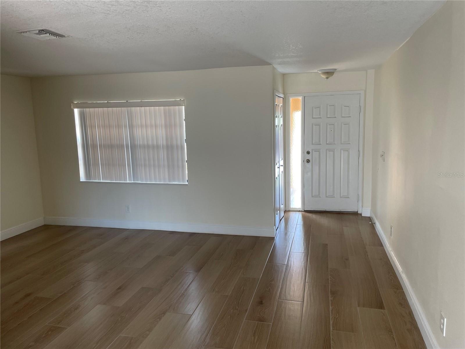 Image 7 of 22 For 2842 Eagle Run Circle E