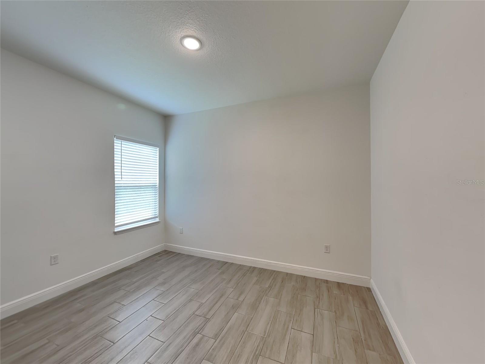 Image 11 of 16 For 209 Marion Oaks Manor