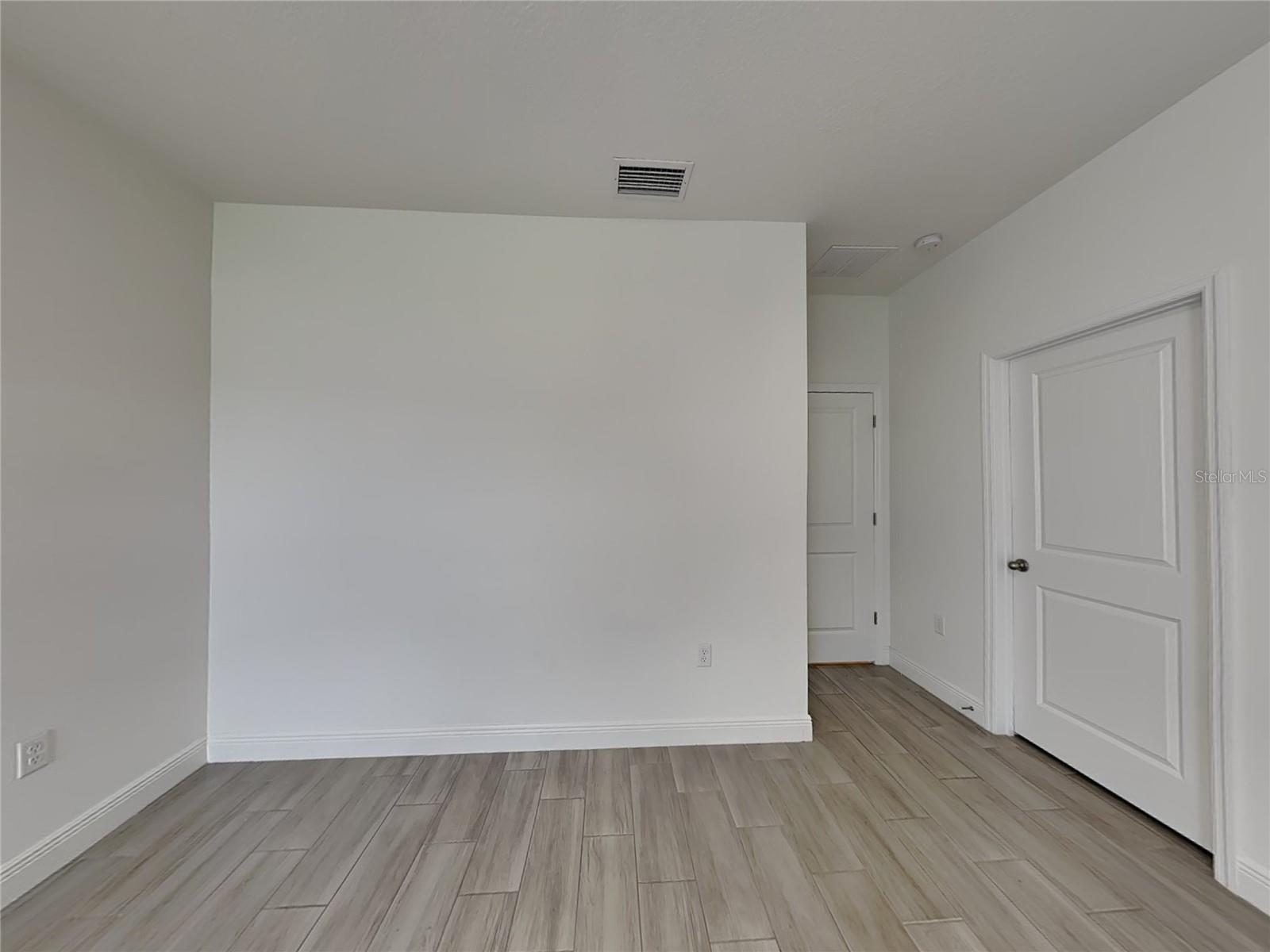 Image 6 of 16 For 209 Marion Oaks Manor