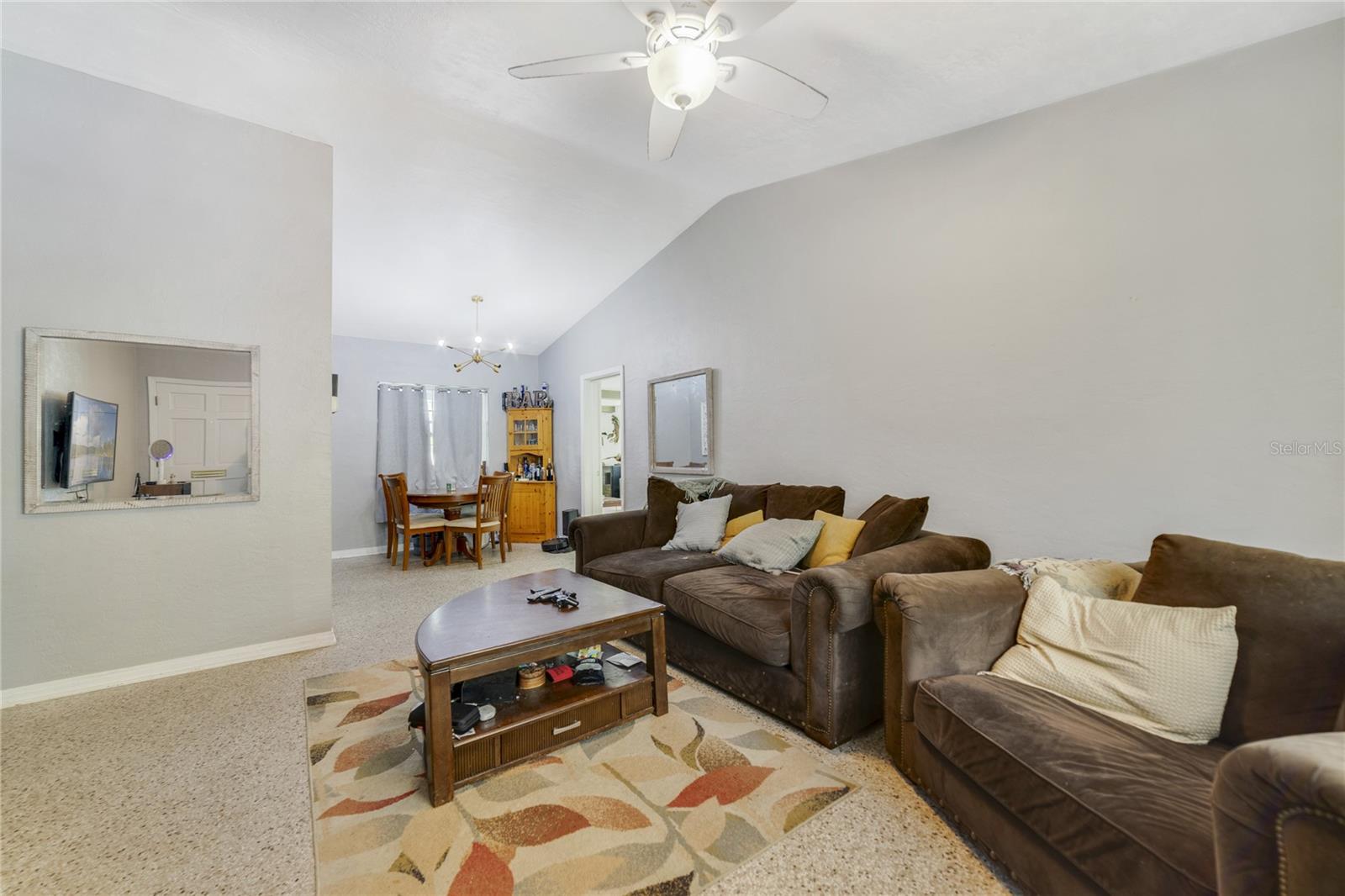 Image 10 of 22 For 724 Braidwood Lane