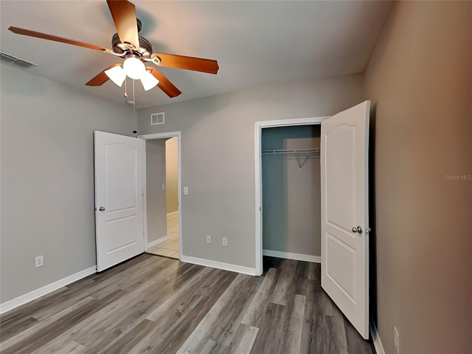 Image 13 of 16 For 4140 Sophia Boulevard