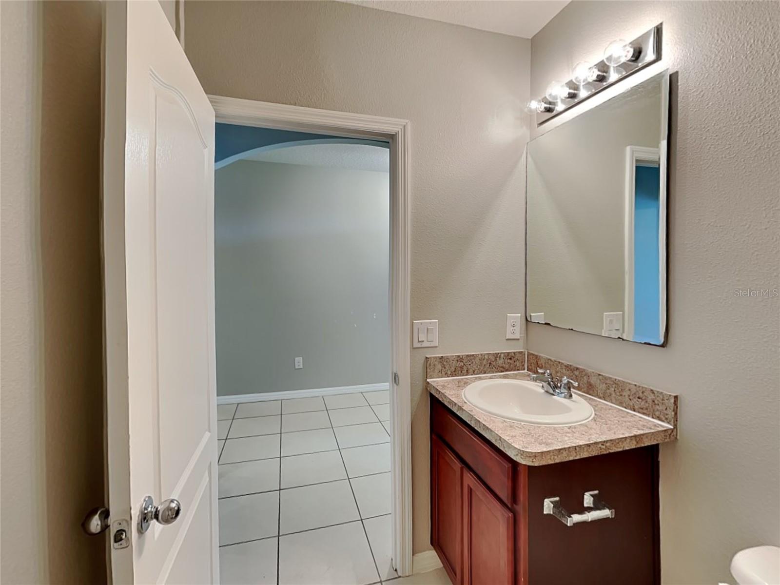 Image 15 of 16 For 4140 Sophia Boulevard