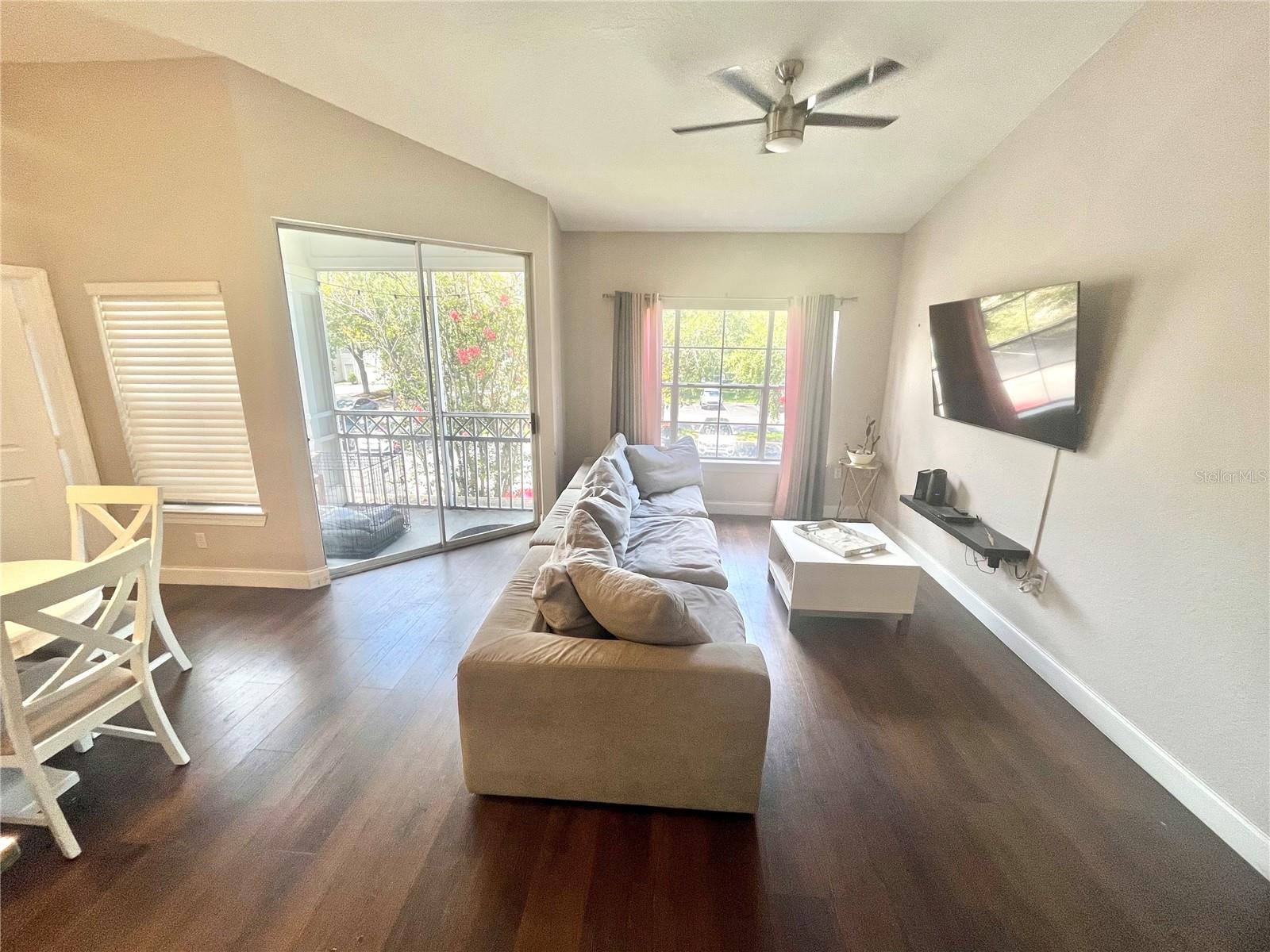 Image 7 of 24 For 2315 Midtown Terrace 1423