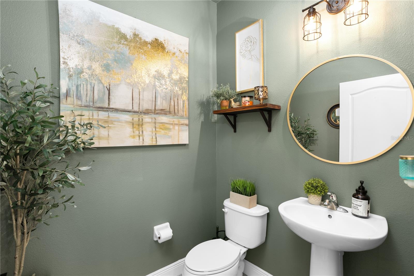 Image 17 of 35 For 4288 Tigris Drive
