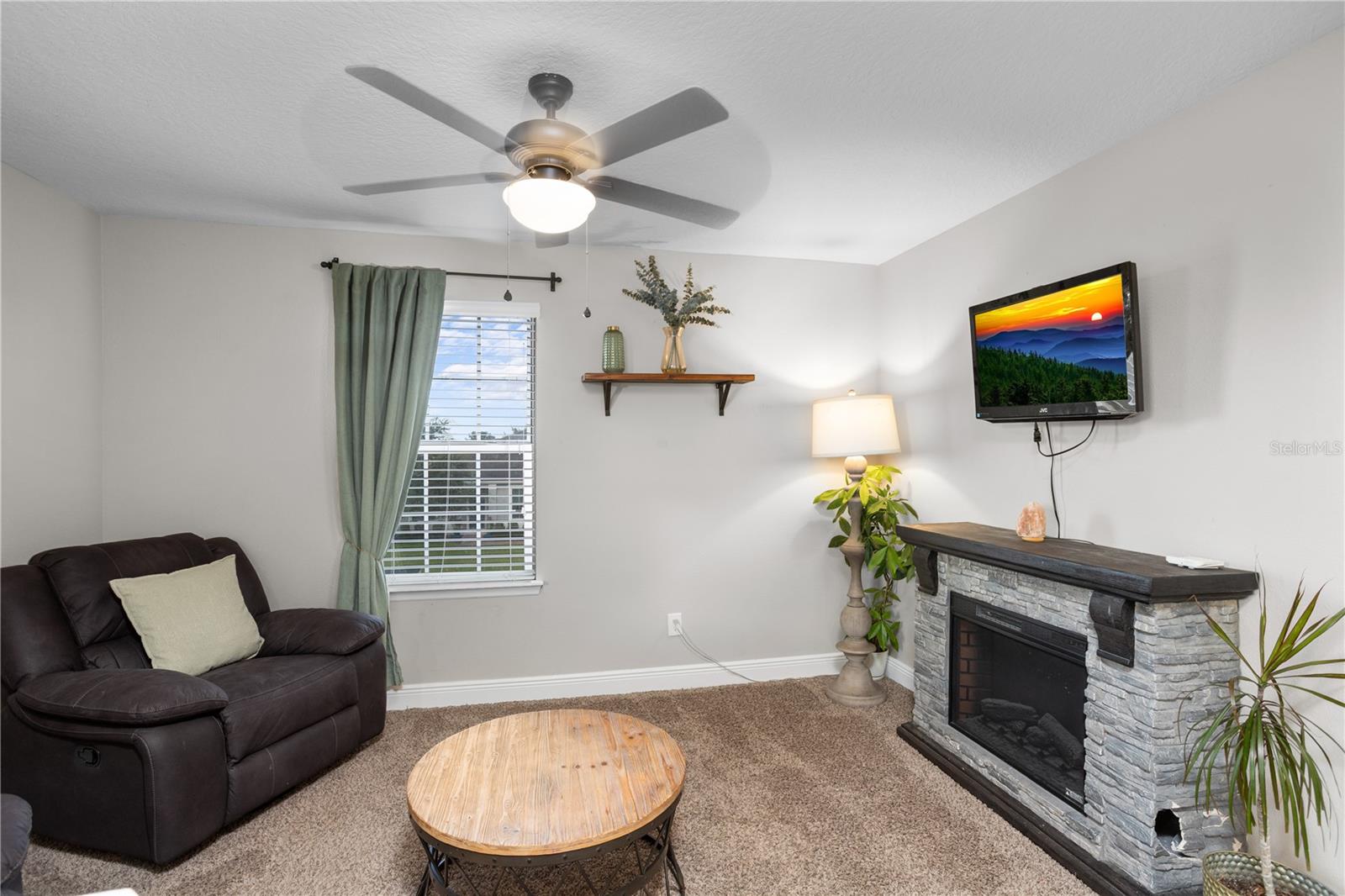 Image 19 of 35 For 4288 Tigris Drive