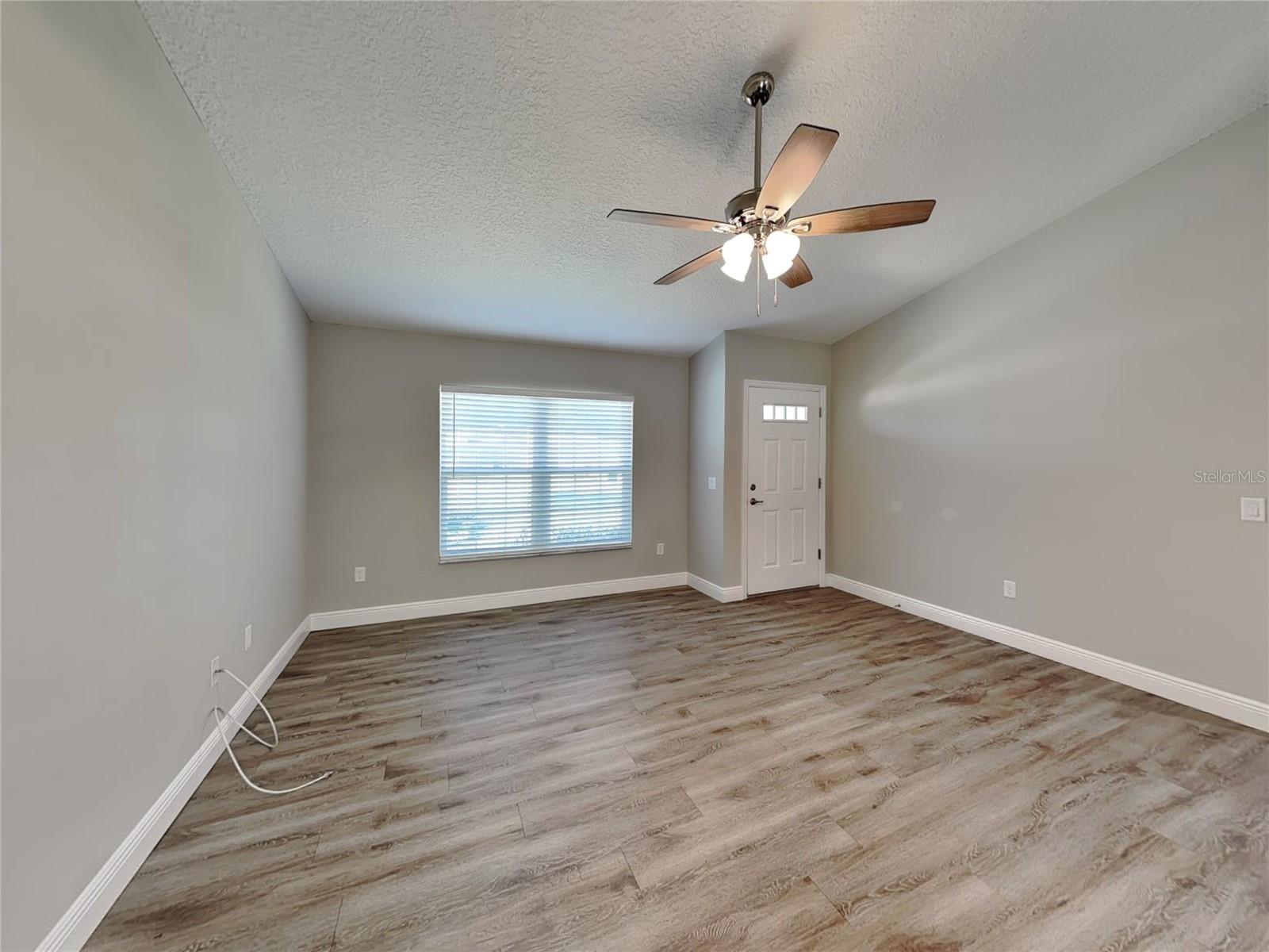Image 2 of 16 For 944 Rum Place