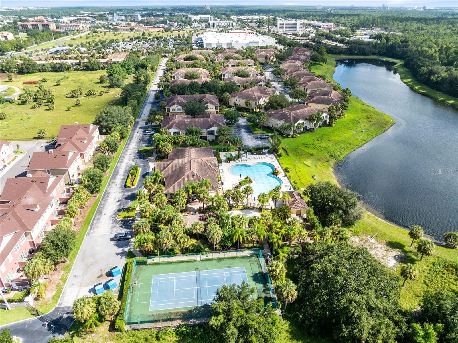 Image 27 of 35 For 2805 Oakwater Drive 166