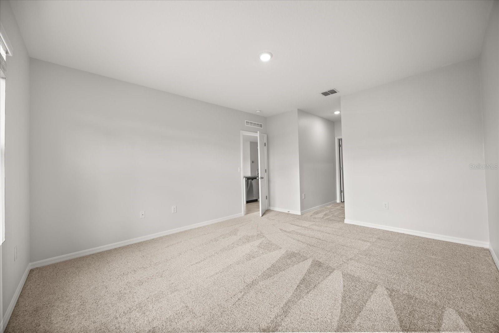 Image 10 of 27 For 922 Guadalupe Drive