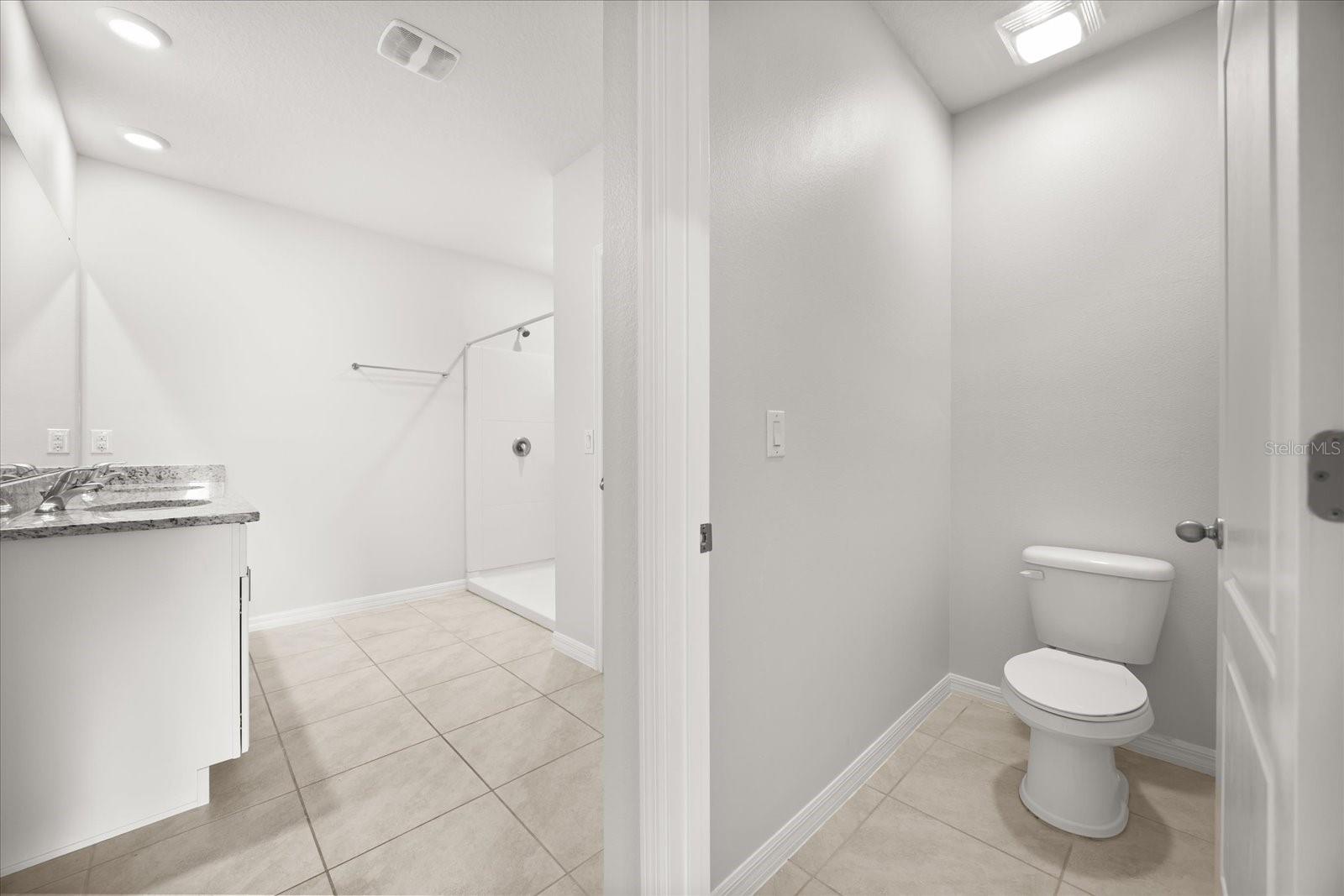 Image 14 of 27 For 922 Guadalupe Drive