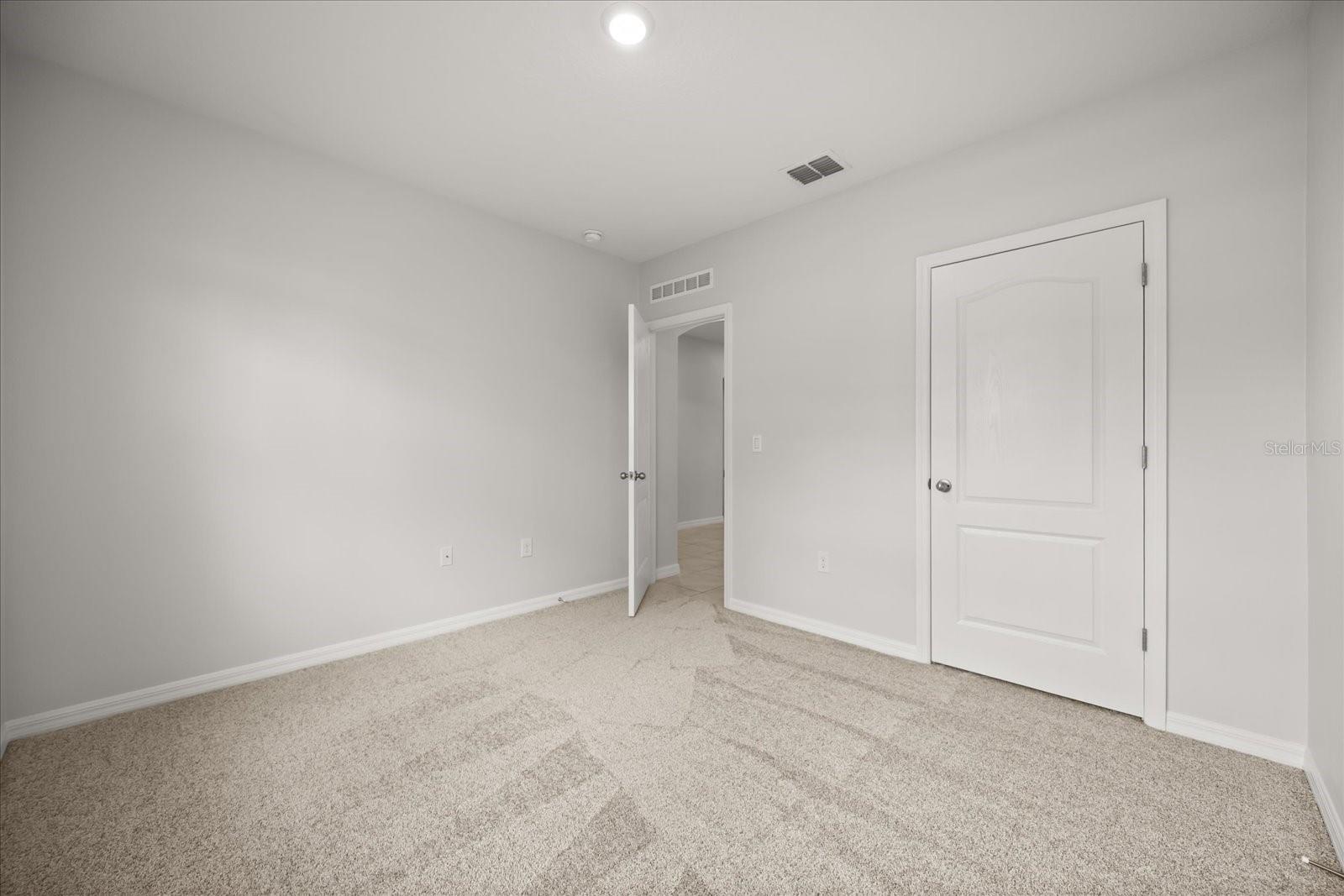 Image 16 of 27 For 922 Guadalupe Drive