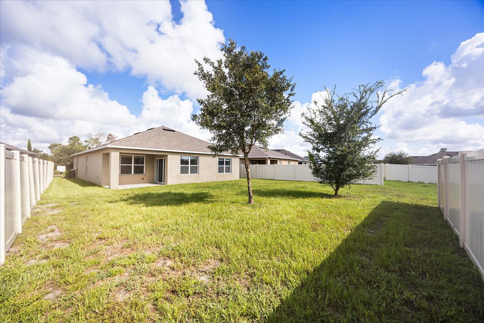 Image 21 of 27 For 922 Guadalupe Drive