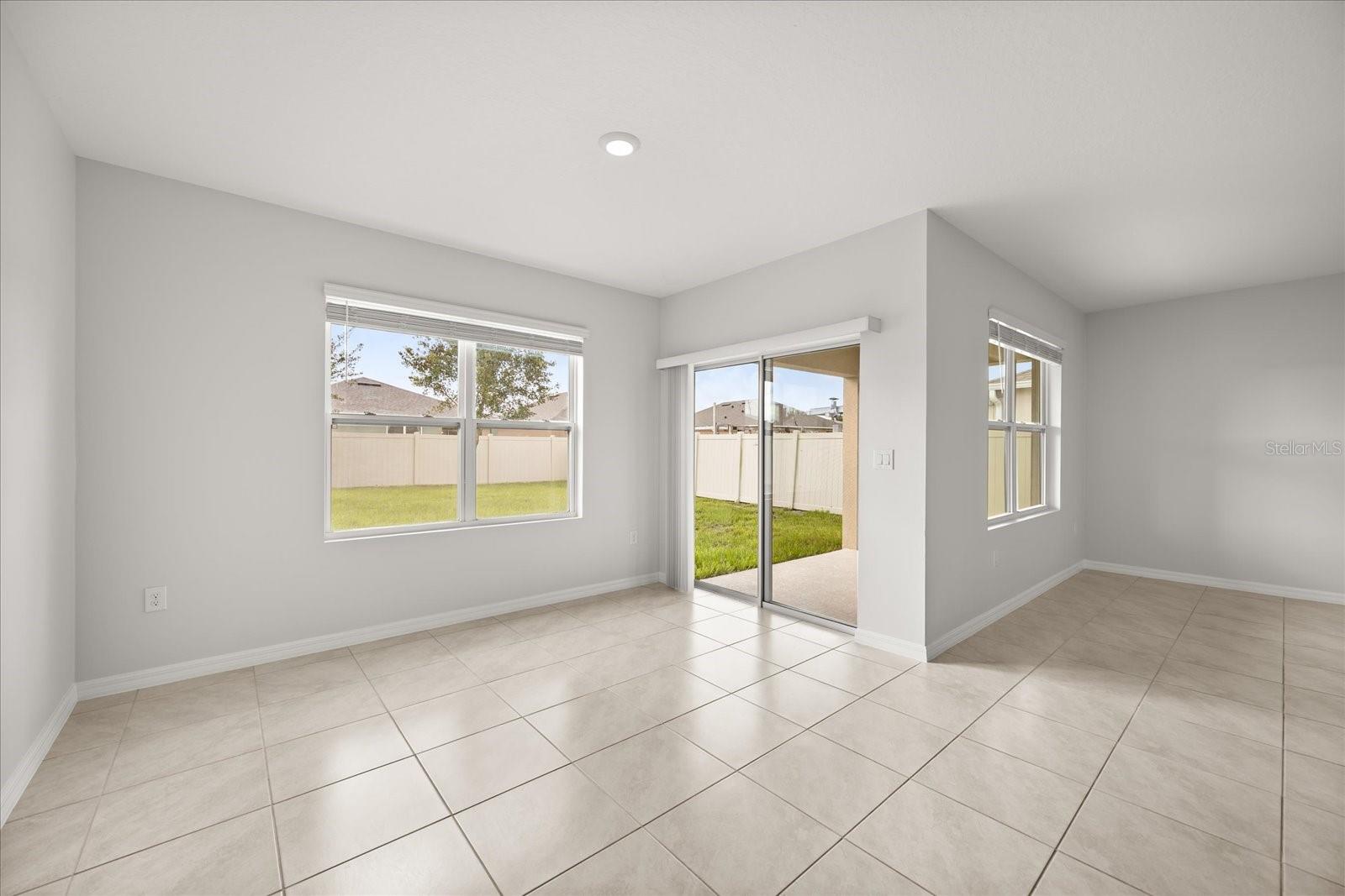 Image 6 of 27 For 922 Guadalupe Drive