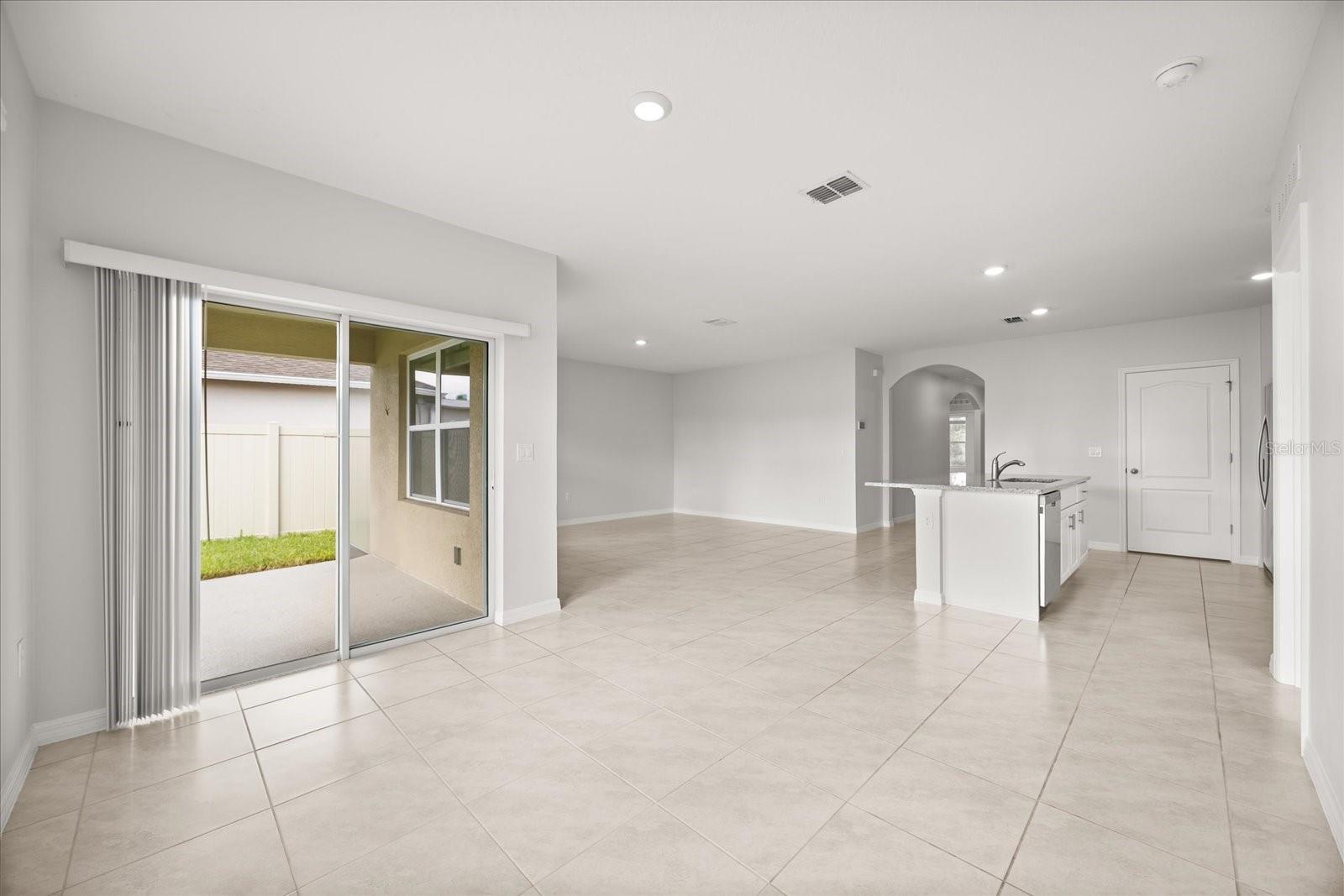 Image 8 of 27 For 922 Guadalupe Drive