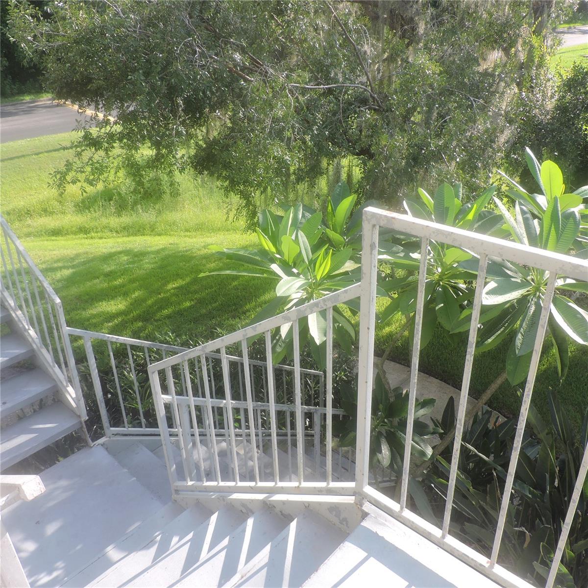 Image 41 of 60 For 206 Northlake Drive 206