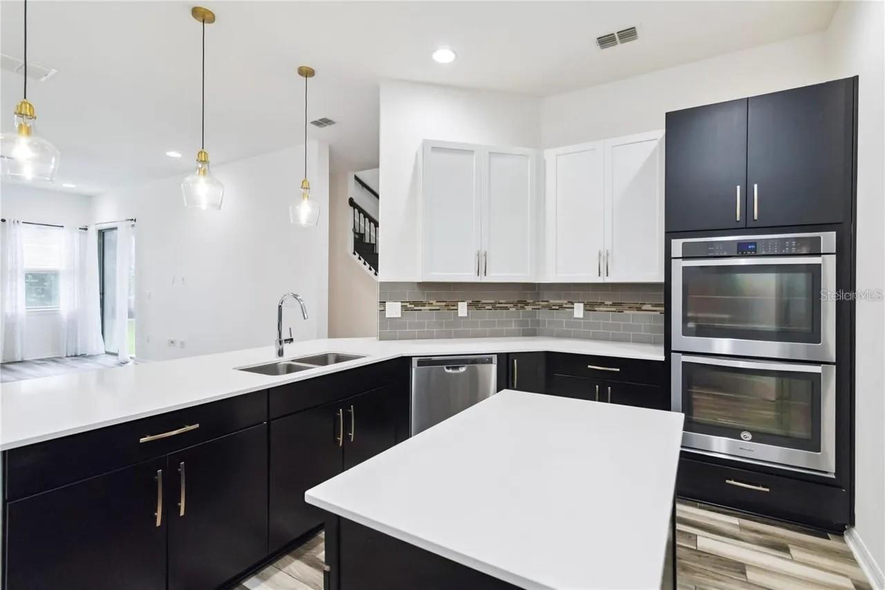 Image 4 of 13 For 10466 Siddington Drive