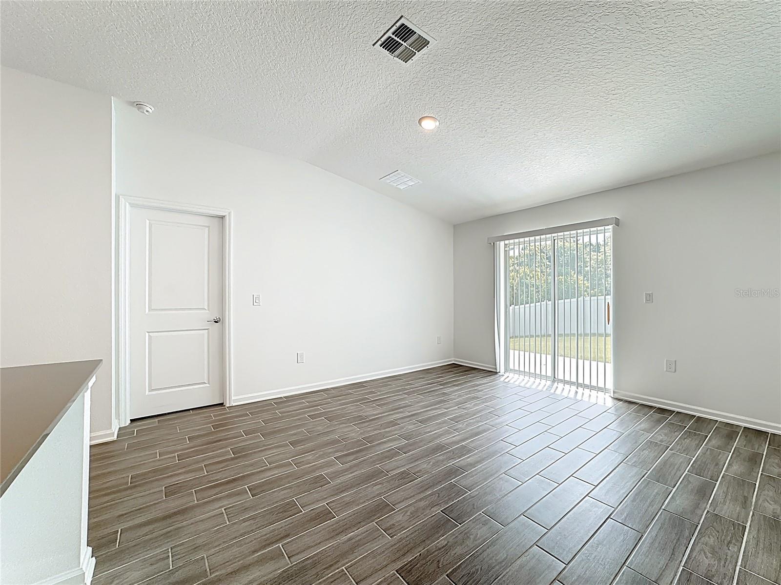 Image 10 of 55 For 790 Citrus Reserve Boulevard