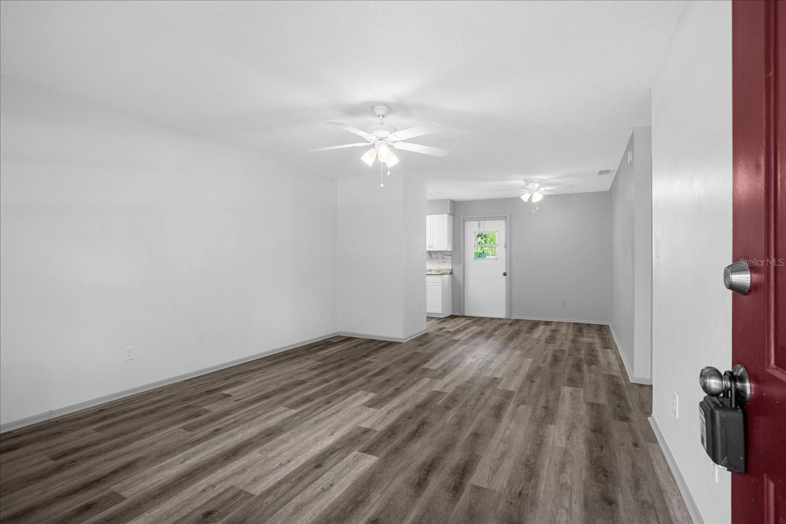 Listing photo id 22 for 21366 Anderson Road