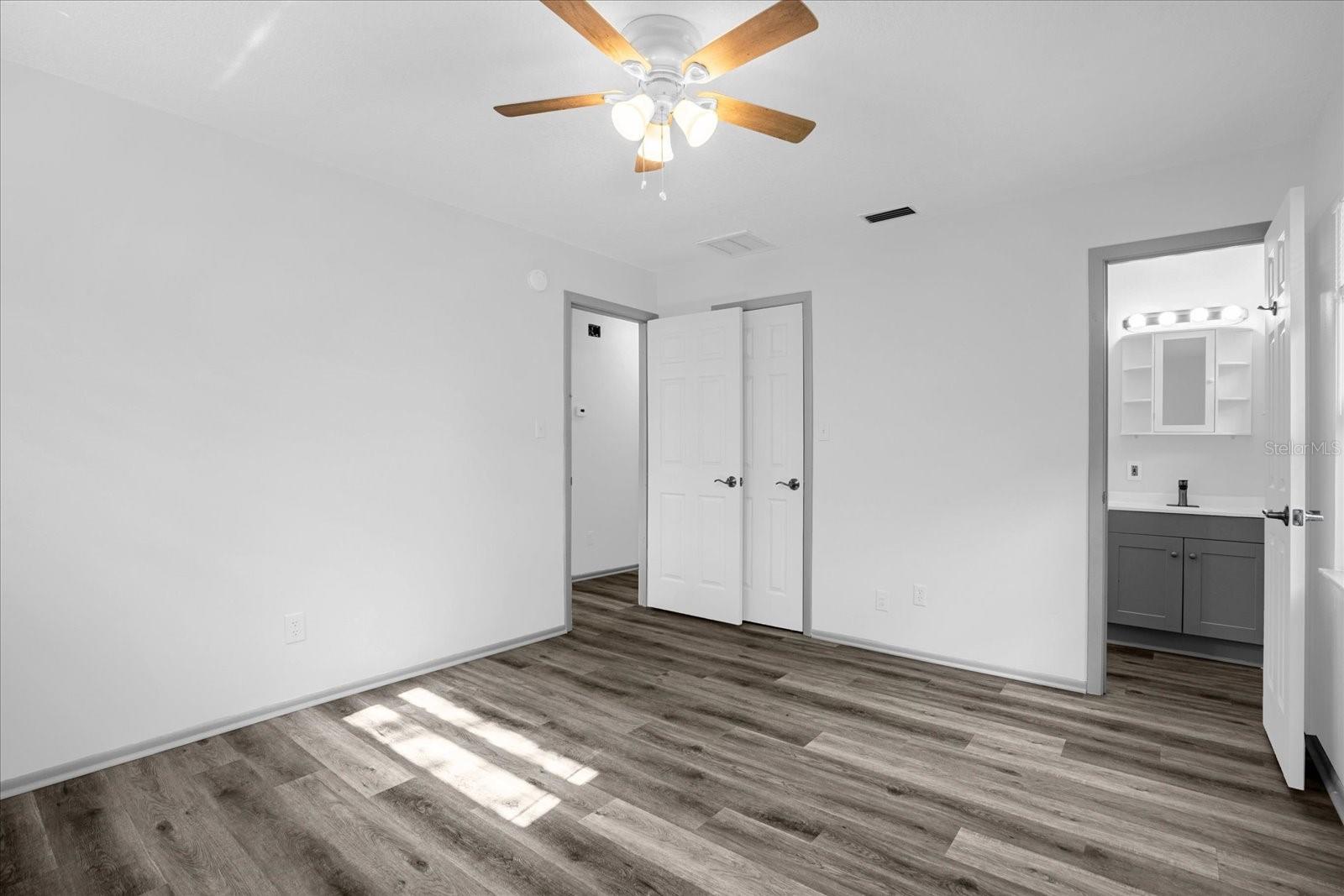 Listing photo id 6 for 21366 Anderson Road