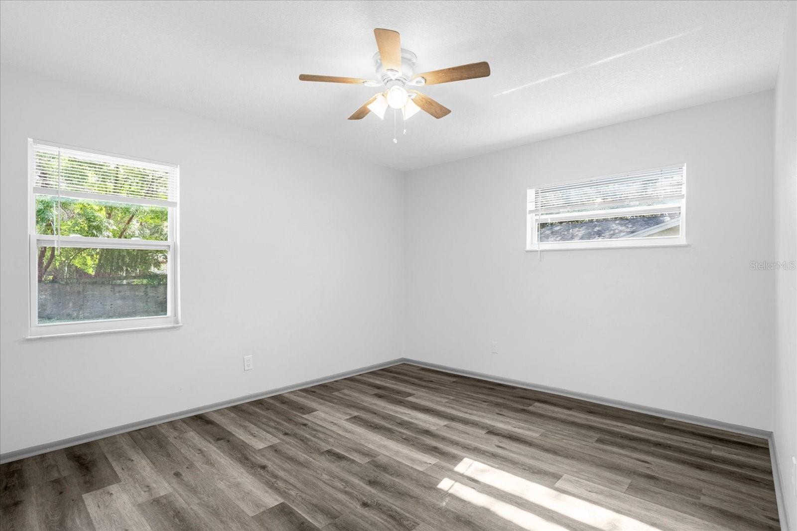 Listing photo id 7 for 21366 Anderson Road
