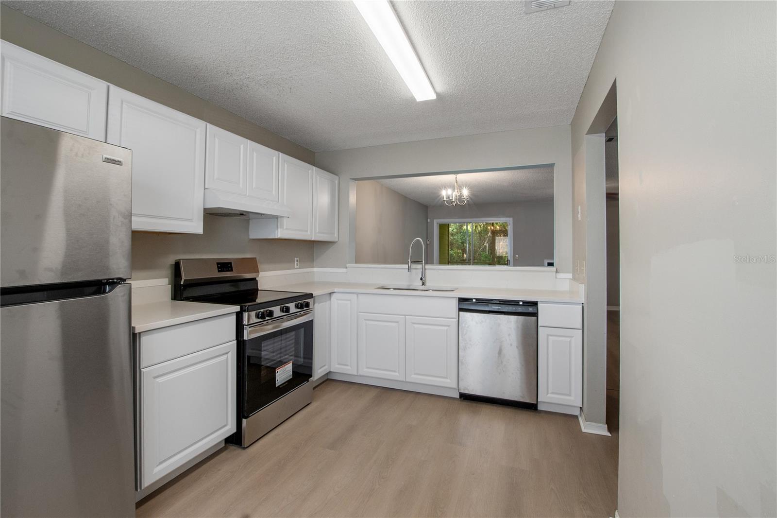 Image 4 of 21 For 3705 Lake Orlando Parkway 370