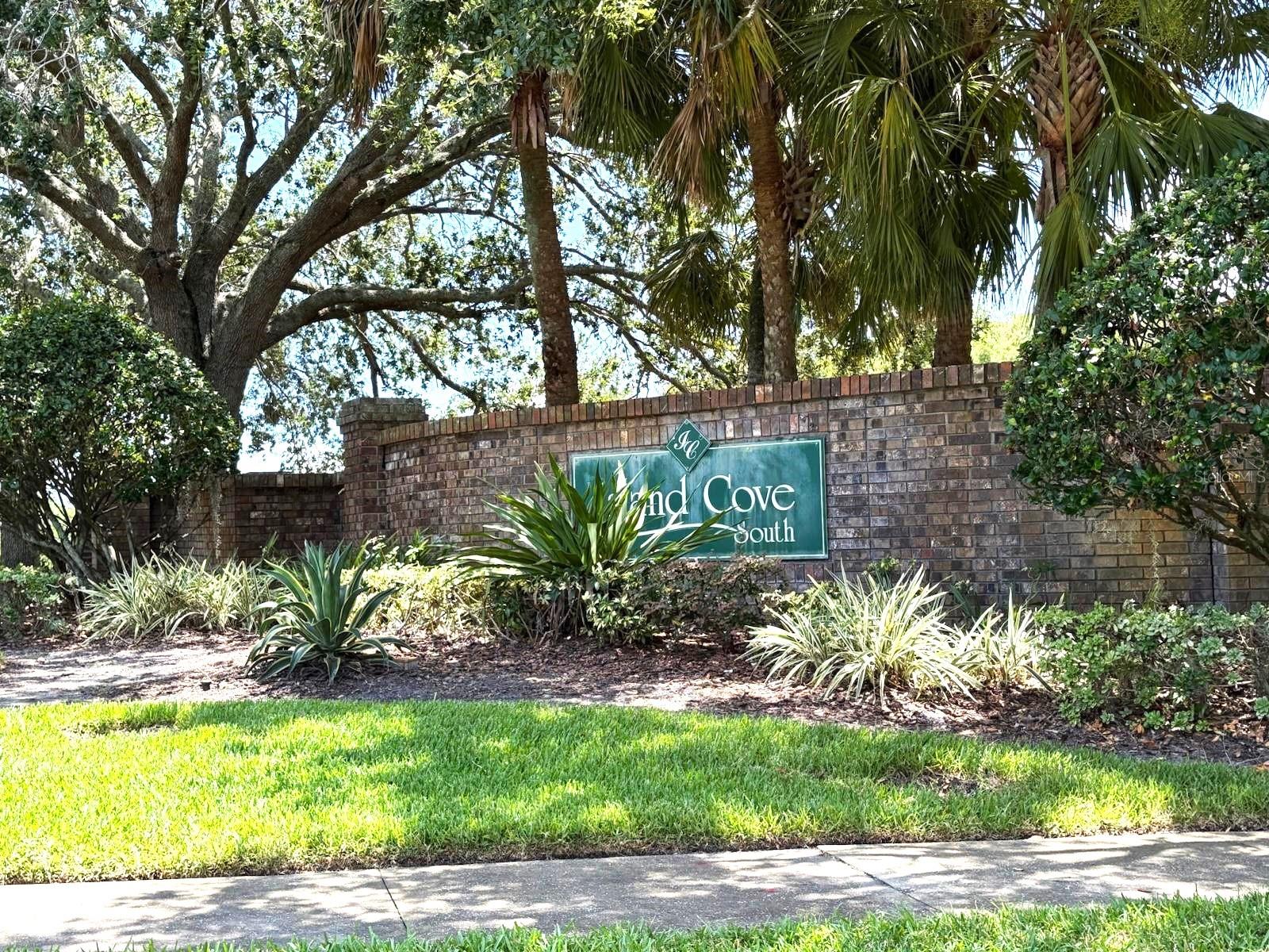 Image 2 of 19 For 1244 Barefoot Bay