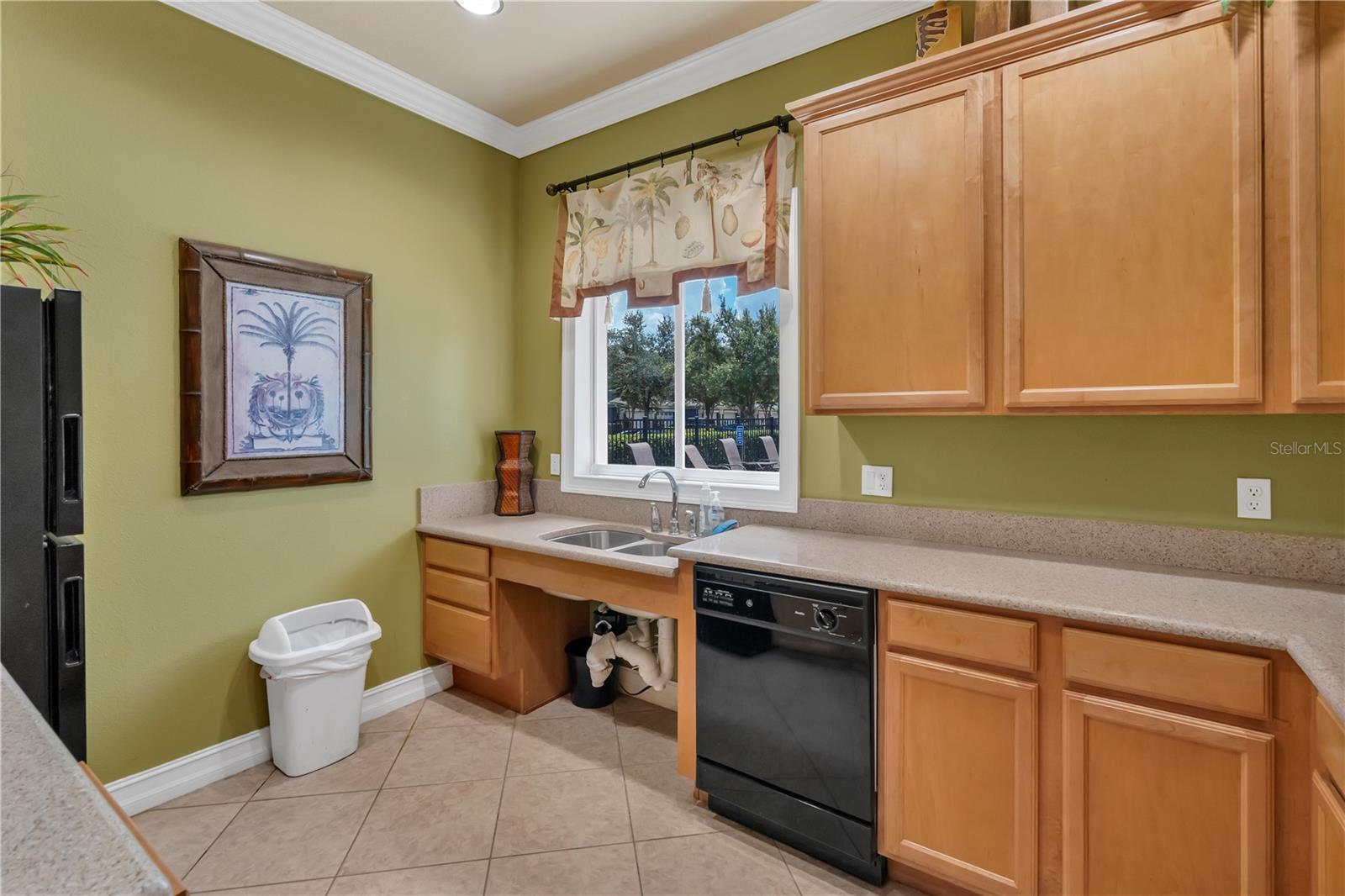 Image 38 of 48 For 3375 Wilshire Way Road 18