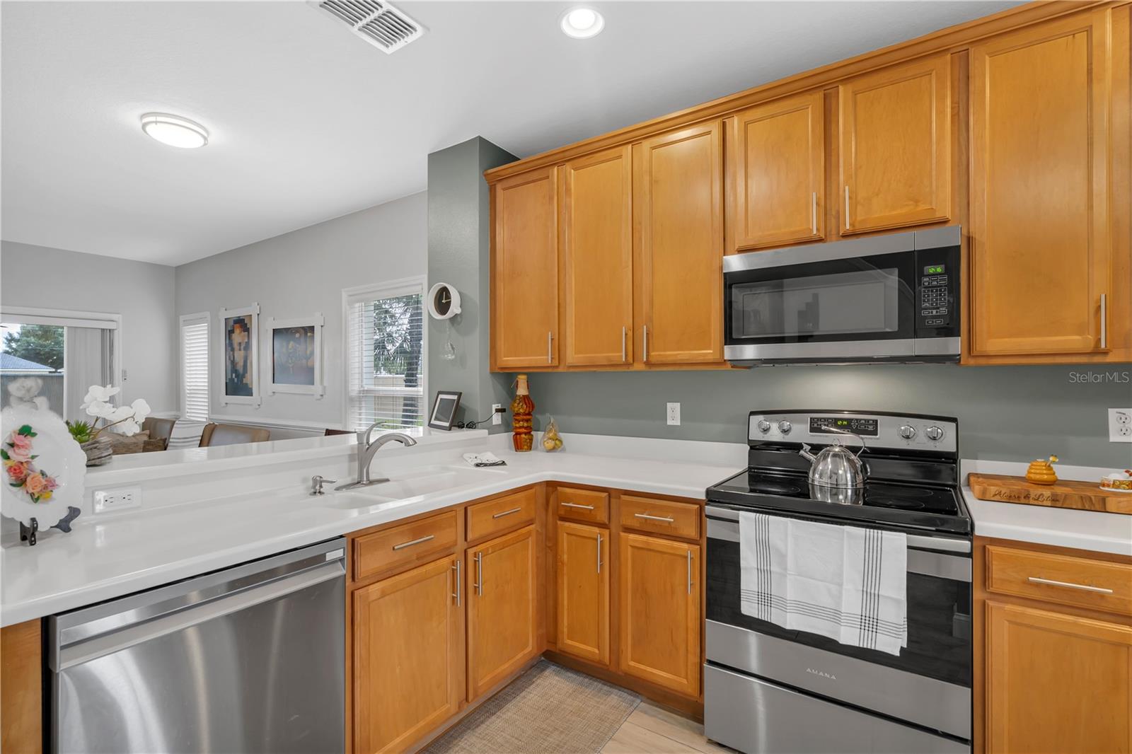 Image 4 of 48 For 3375 Wilshire Way Road 18