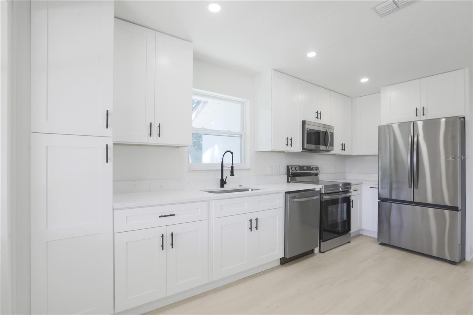 Image 14 of 44 For 6572 Mauna Loa Boulevard