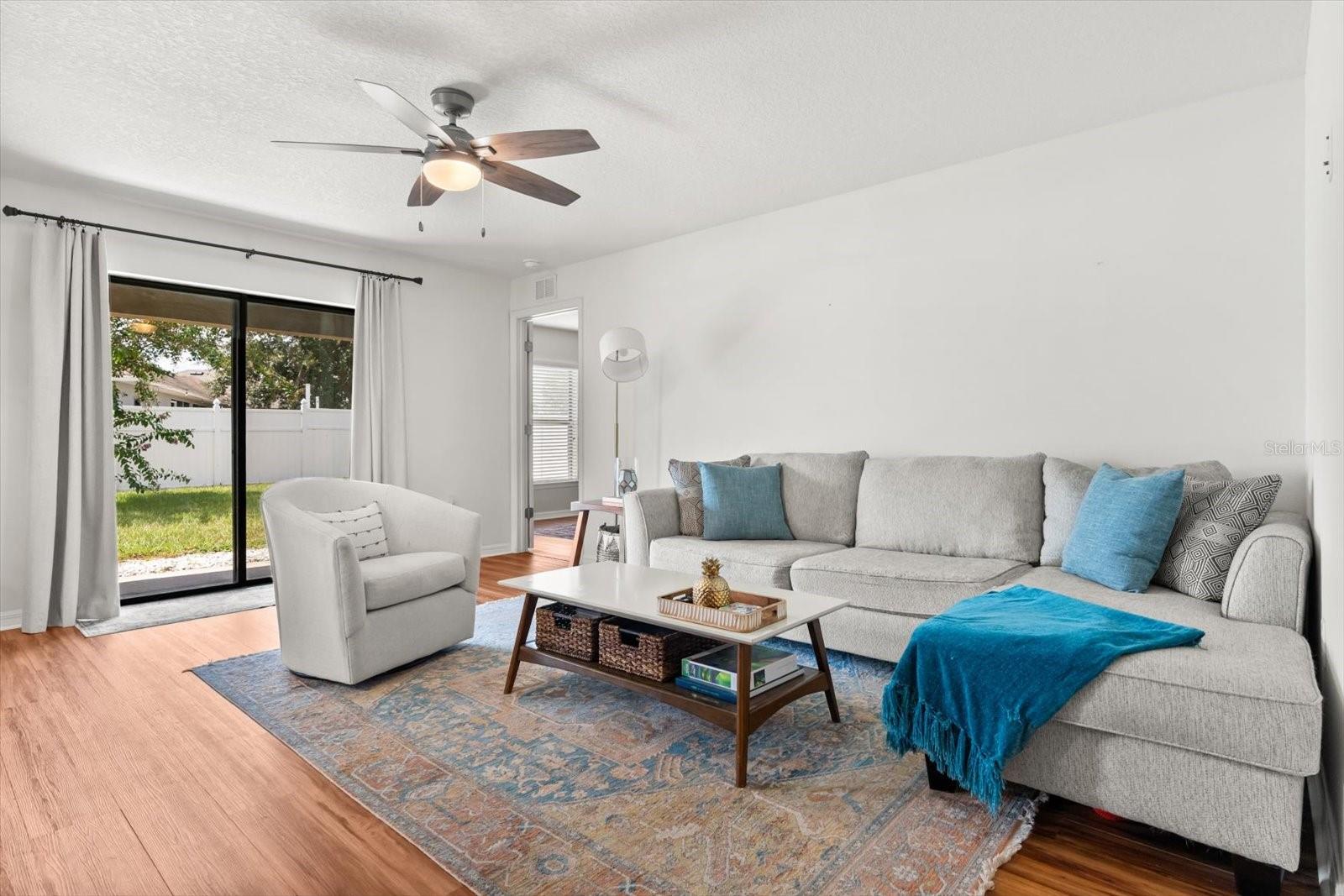 Image 11 of 27 For 541 Antigua Avenue