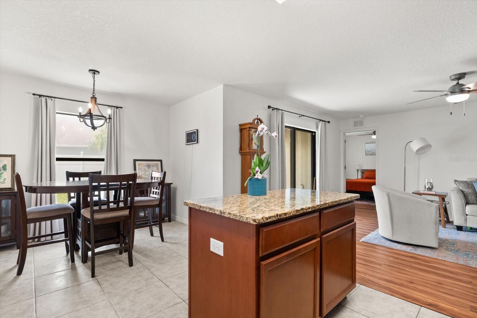 Image 18 of 27 For 541 Antigua Avenue