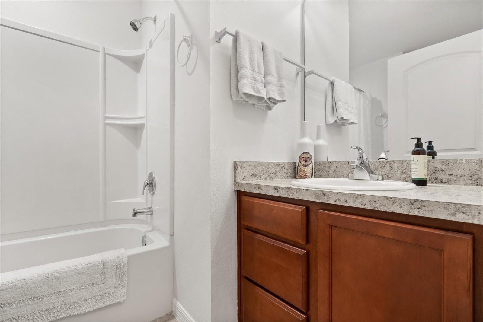 Image 7 of 27 For 541 Antigua Avenue