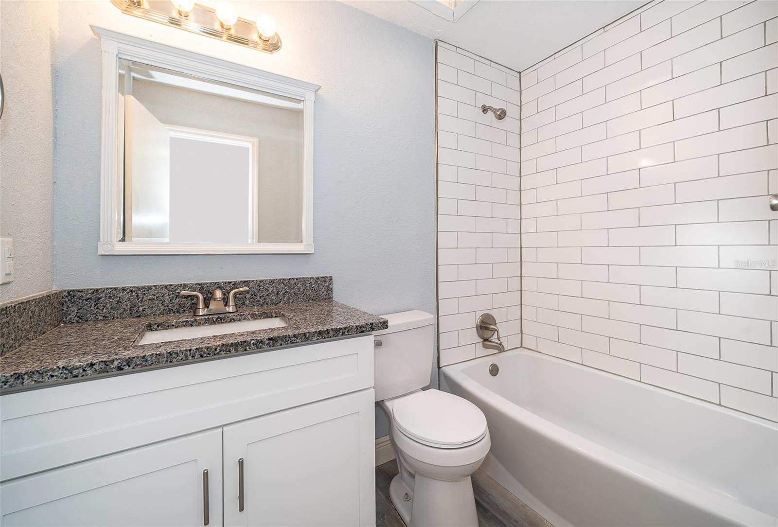 Image 12 of 23 For 854 Bishop Drive