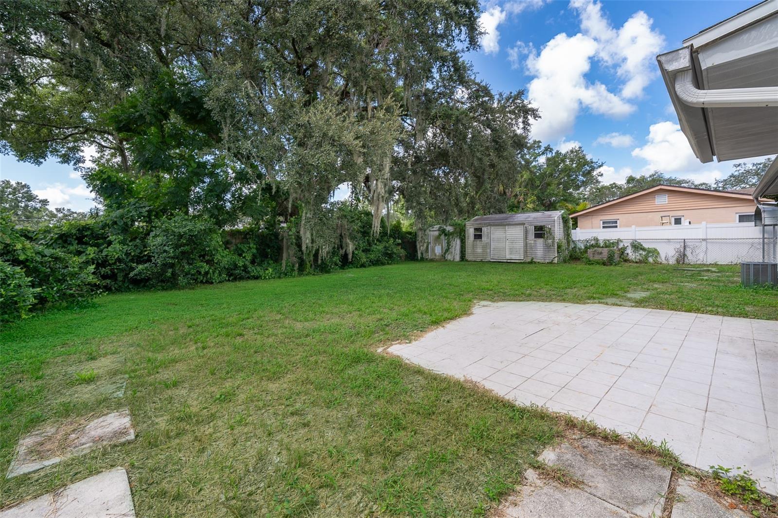 Image 17 of 23 For 854 Bishop Drive