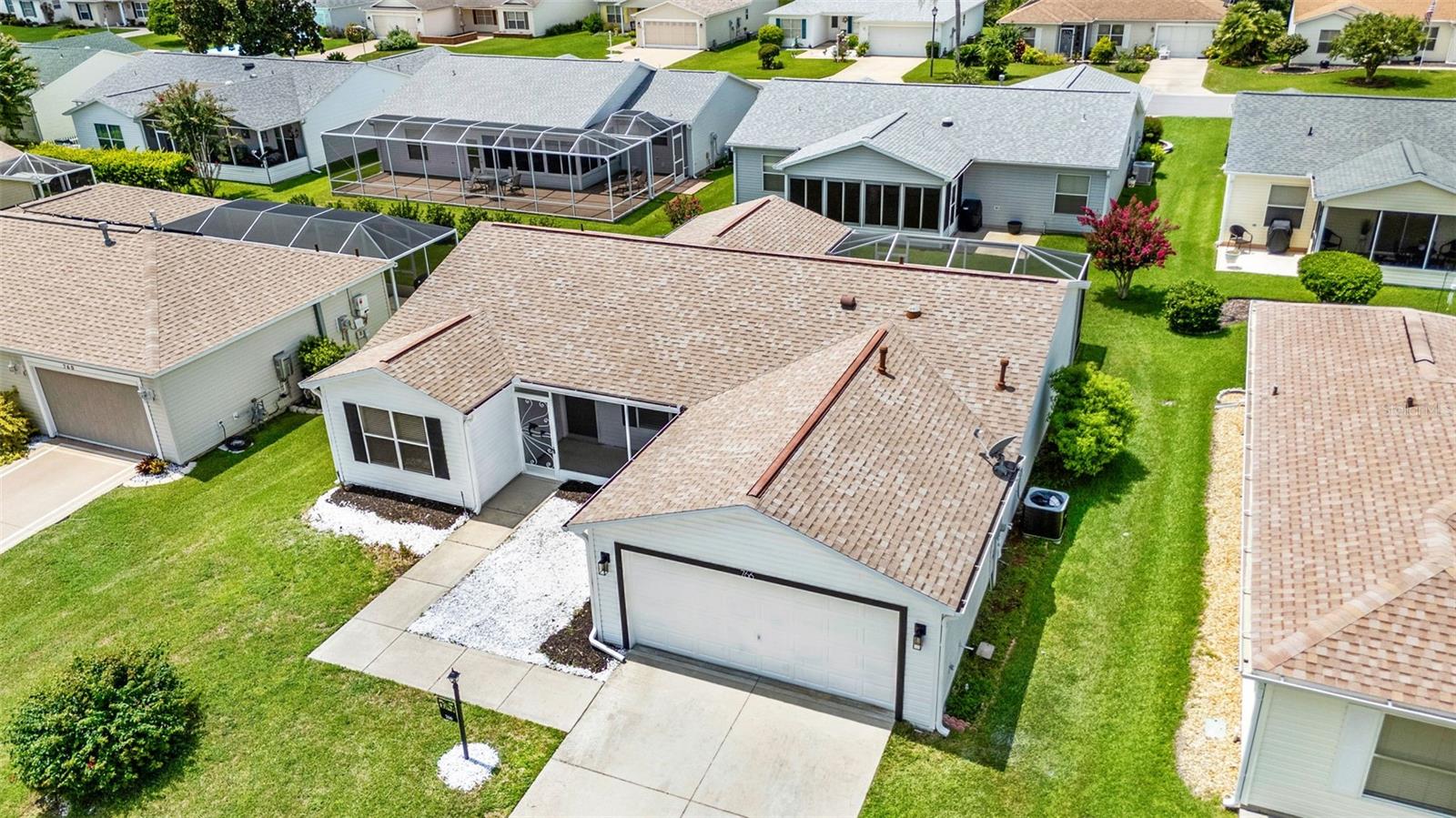 Image 34 of 48 For 766 Artesia Avenue