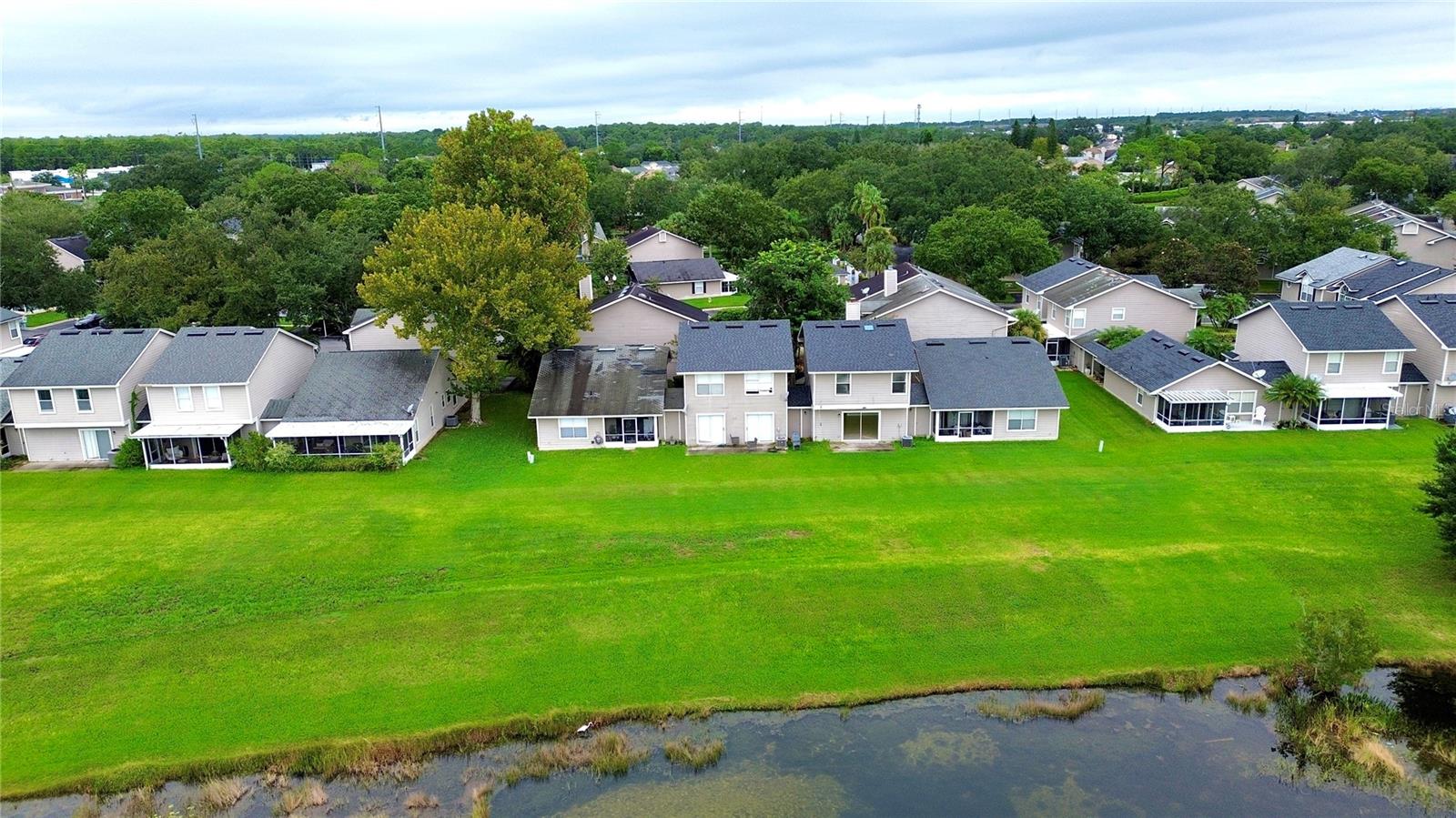 Image 21 of 24 For 12264 Shady Spring Way 104
