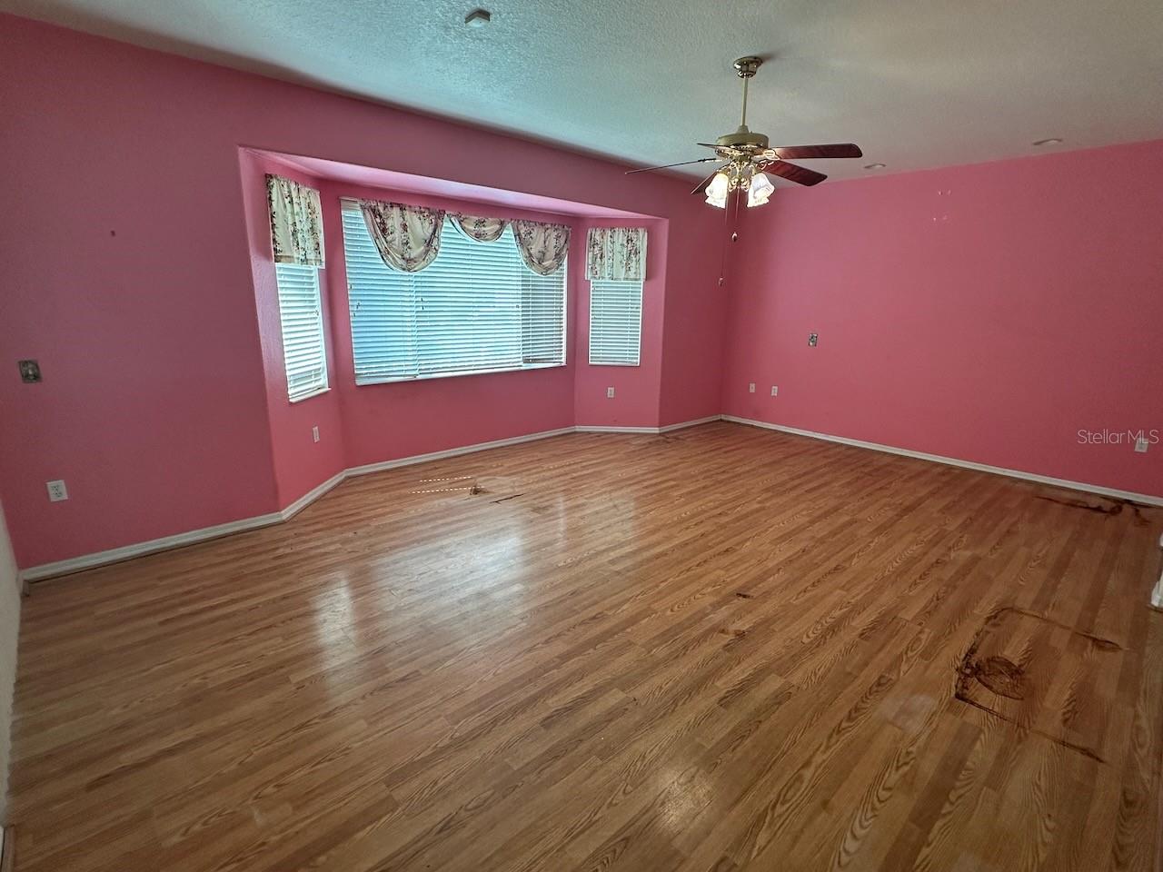 Image 14 of 22 For 9105 125th Loop