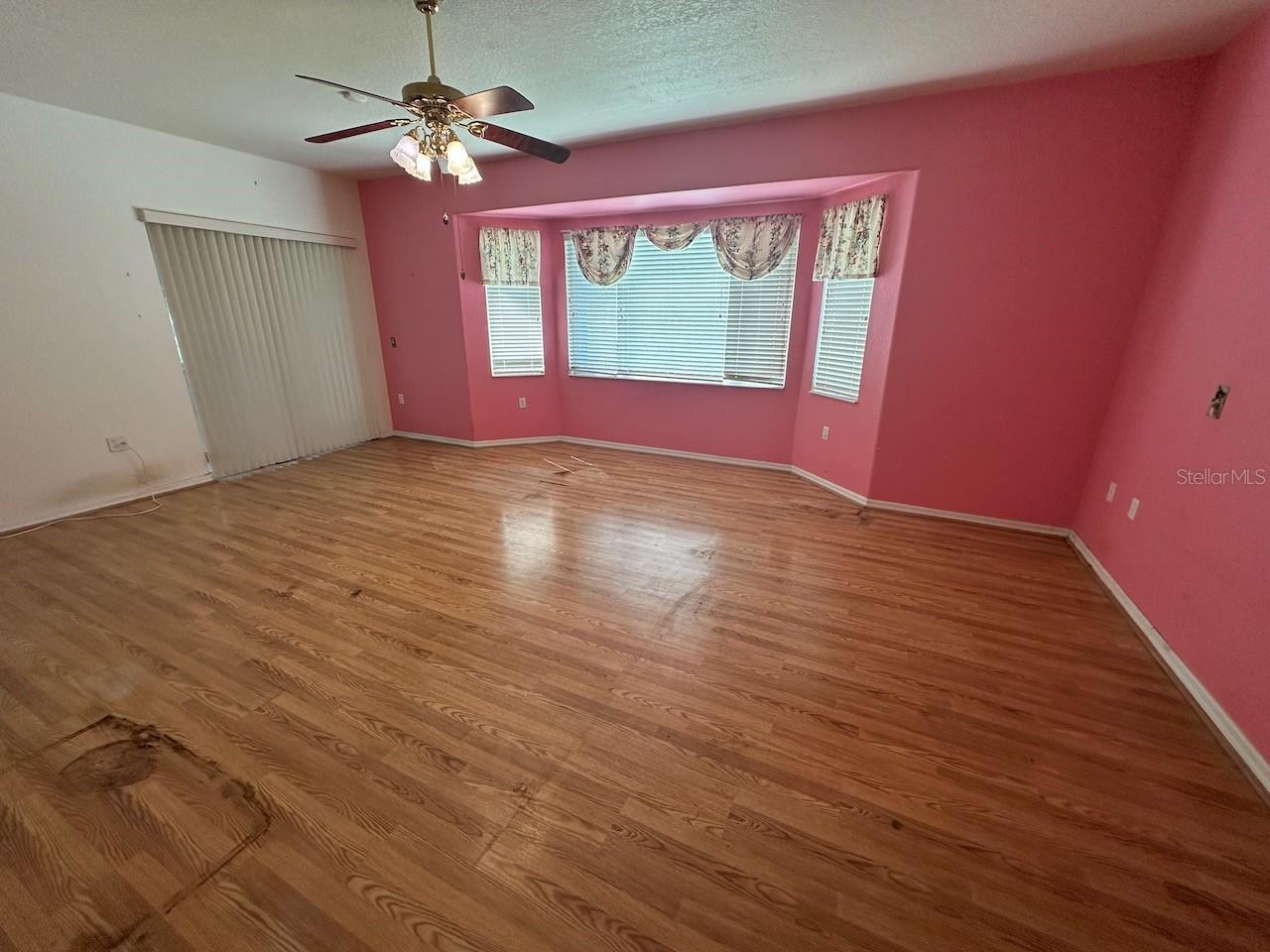 Image 18 of 22 For 9105 125th Loop