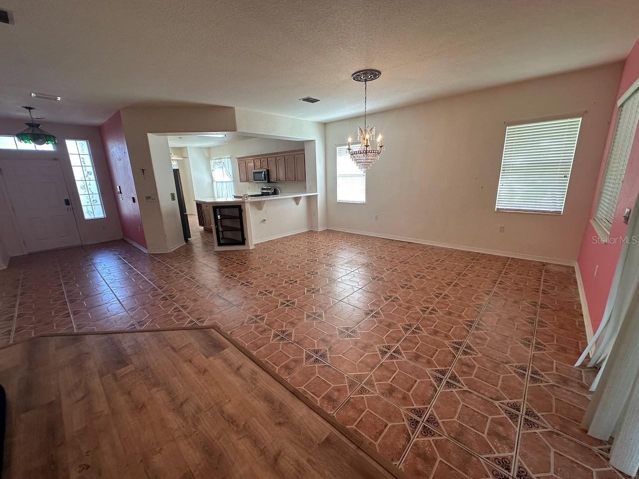 Image 6 of 22 For 9105 125th Loop