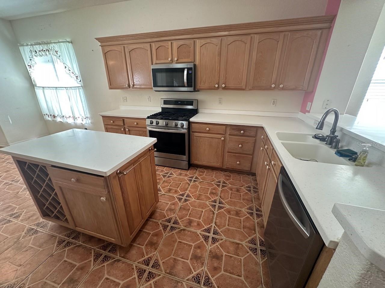 Image 9 of 22 For 9105 125th Loop
