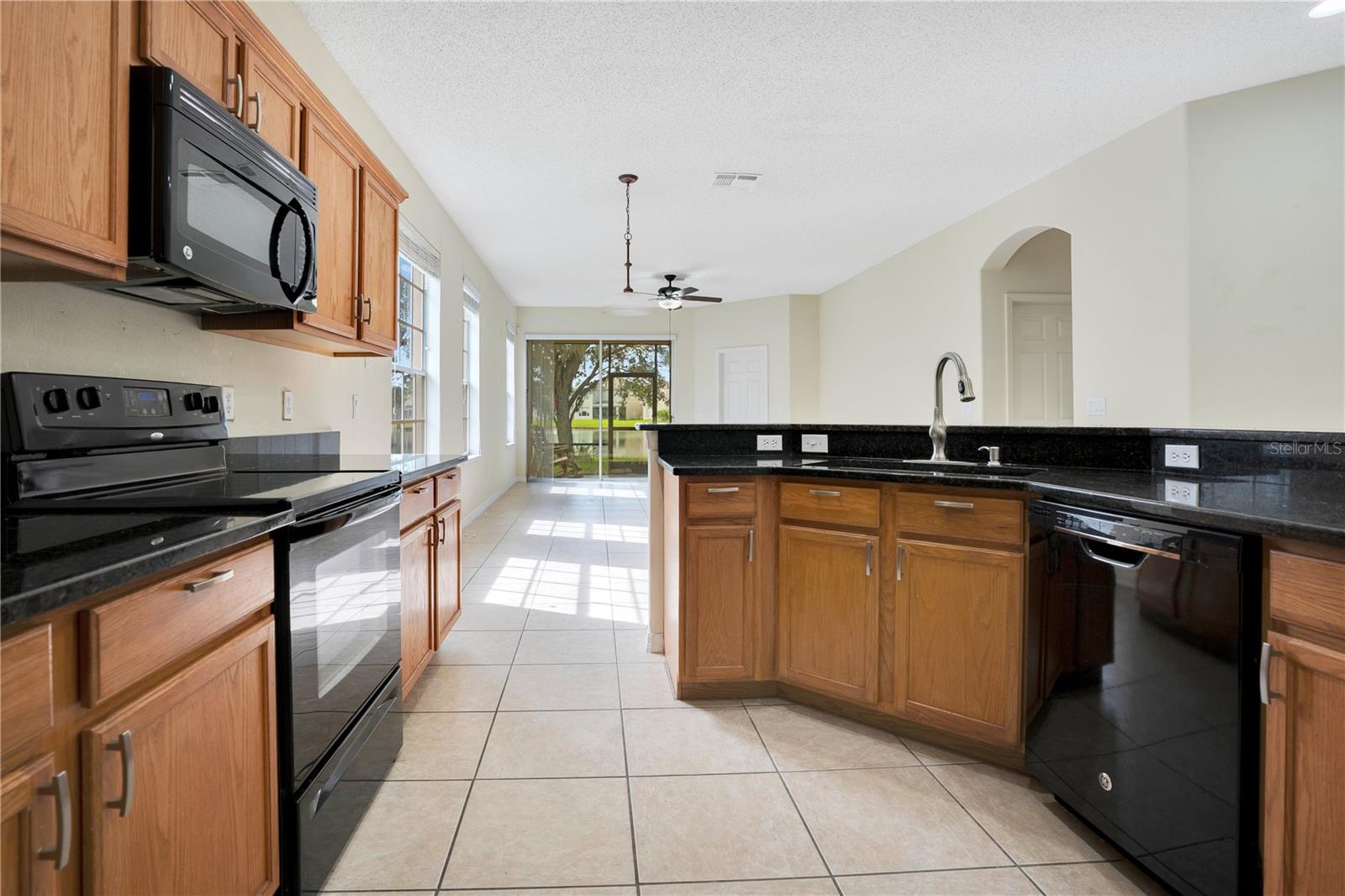 Image 11 of 48 For 14974 Huntcliff Park Way