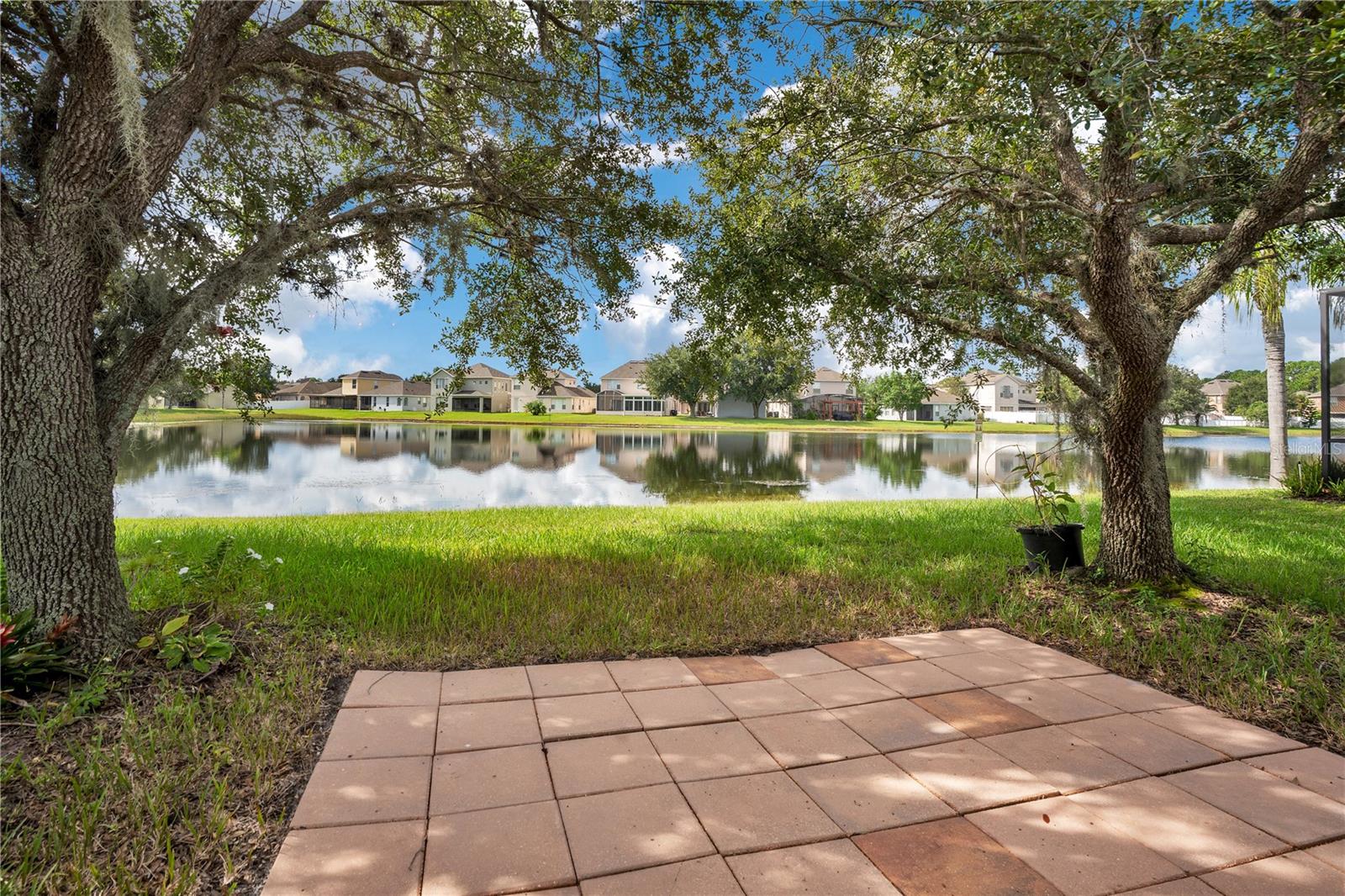 Image 33 of 48 For 14974 Huntcliff Park Way