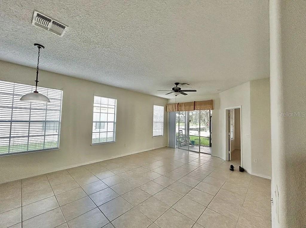 Image 4 of 48 For 14974 Huntcliff Park Way