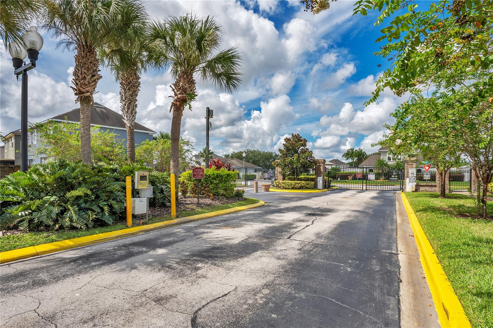 Image 45 of 48 For 14974 Huntcliff Park Way