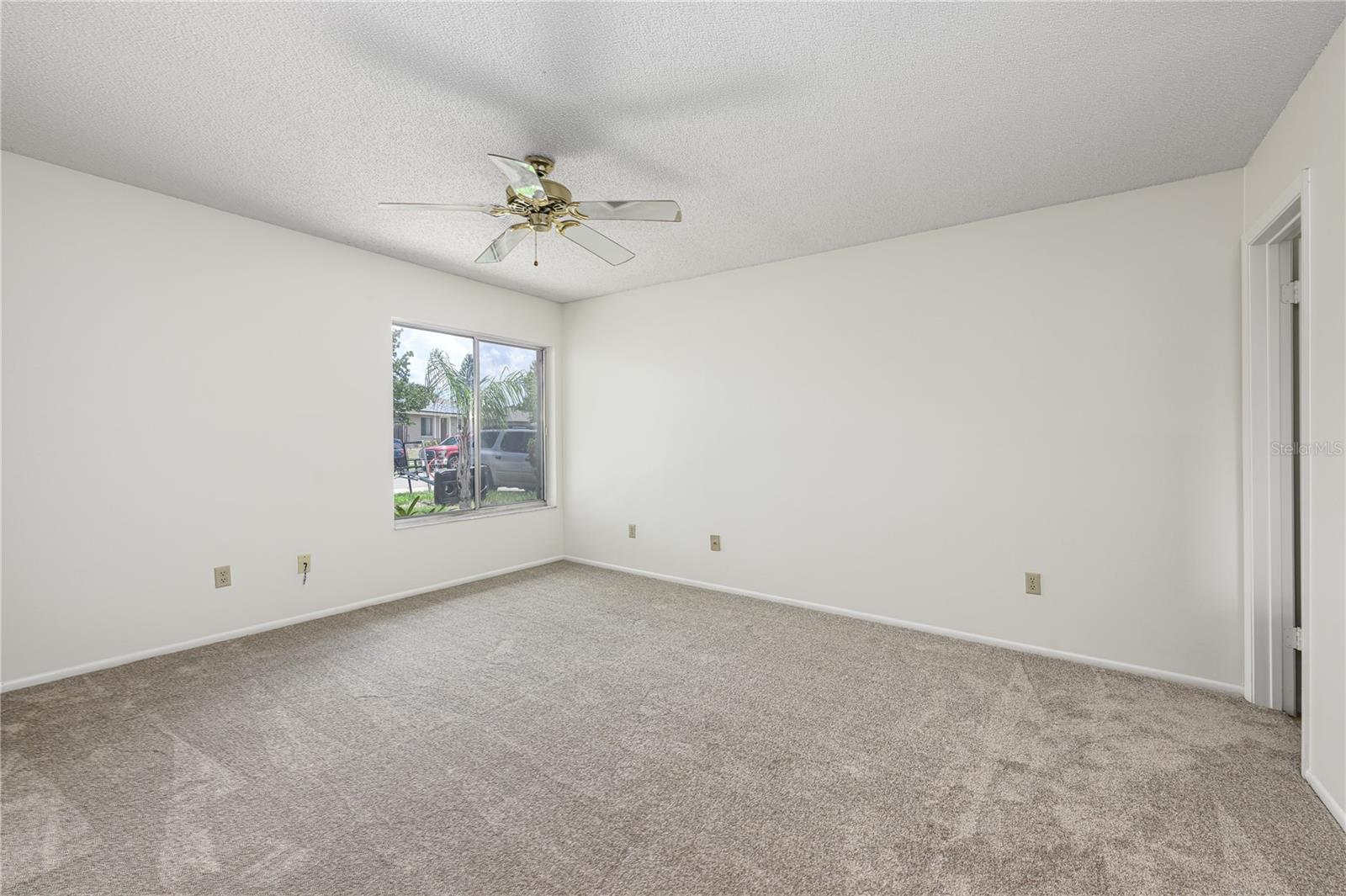 Image 16 of 26 For 1221 La Mesa Avenue