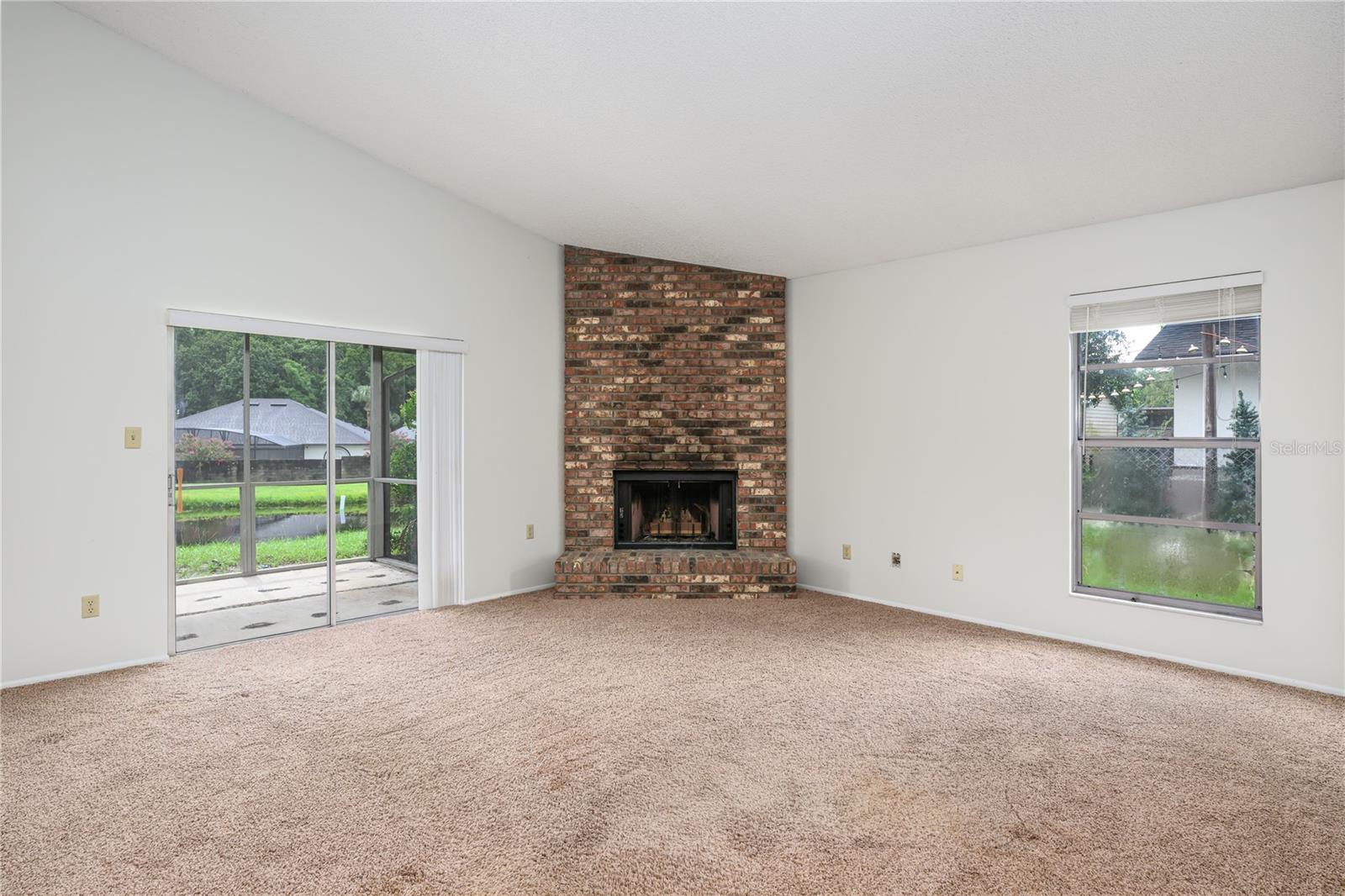 Image 9 of 26 For 1221 La Mesa Avenue