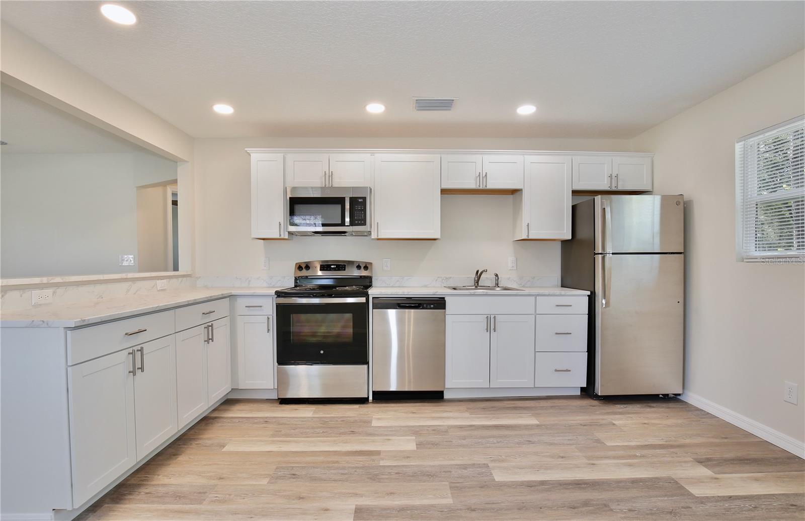 Image 11 of 18 For 222 Atwater Avenue