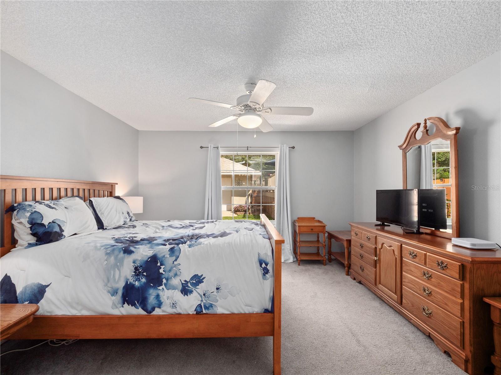 Image 37 of 91 For 25731 Lido Ave